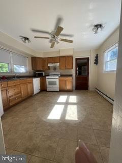 Photo - 221 E 4th St