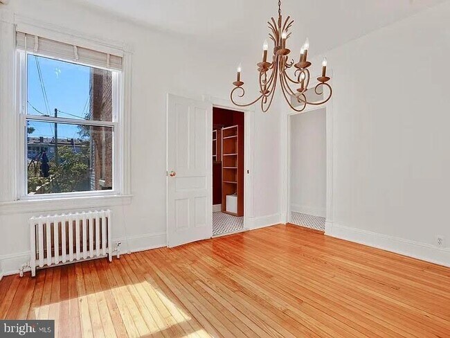 Photo - 426 Shepherd St NW