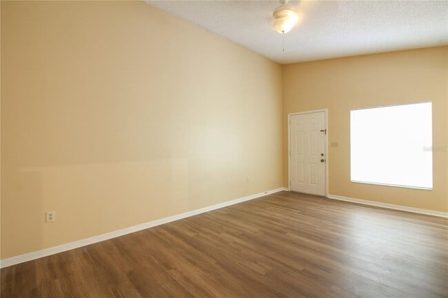 Photo - 754 Zella Ln