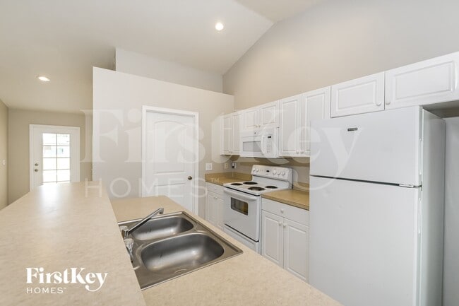 Photo - 2112 NE 14th Ave