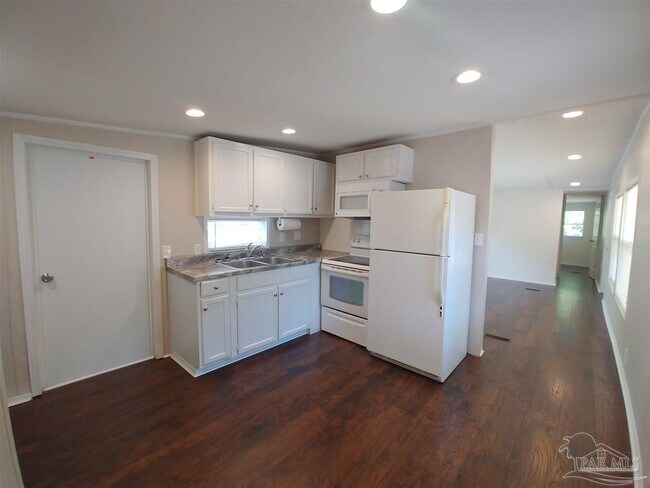 Photo - 2821 Hillcrest Ave