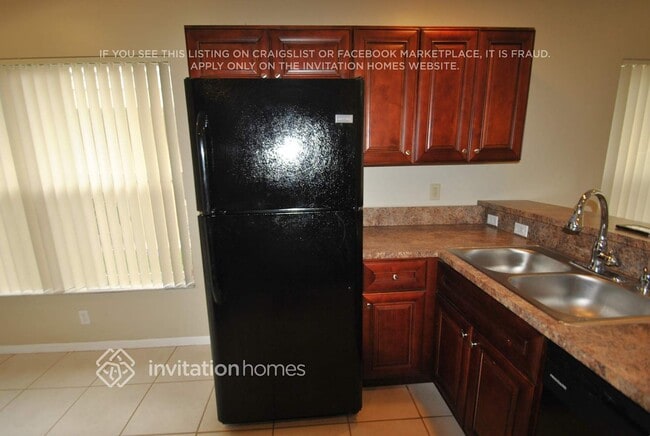 Photo - 8820 Lake Park Cir N