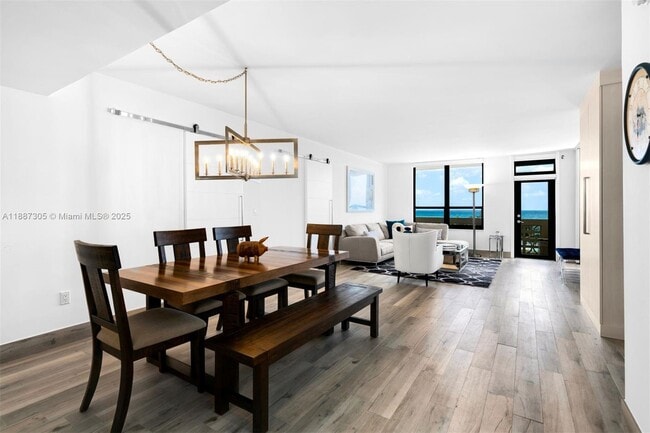 Photo - 10185 Collins Ave Unidad 519