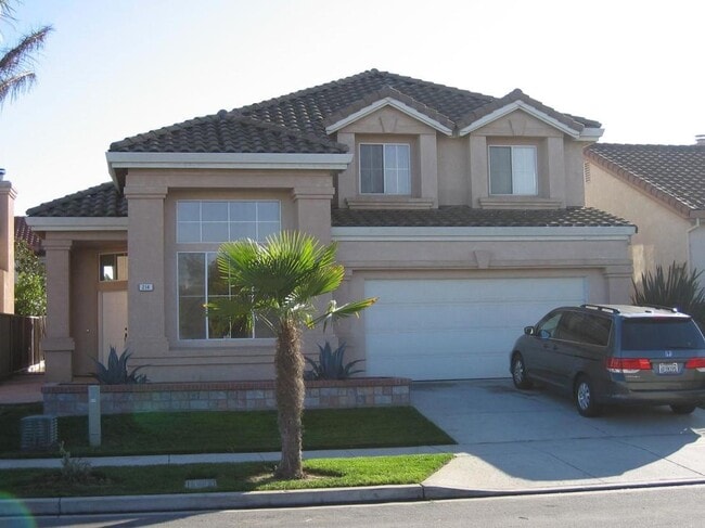 Building Photo - 214 Astor Way