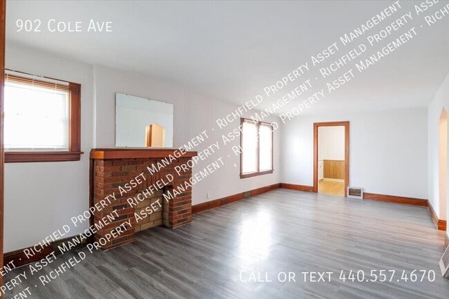 Photo - 902 Cole Ave