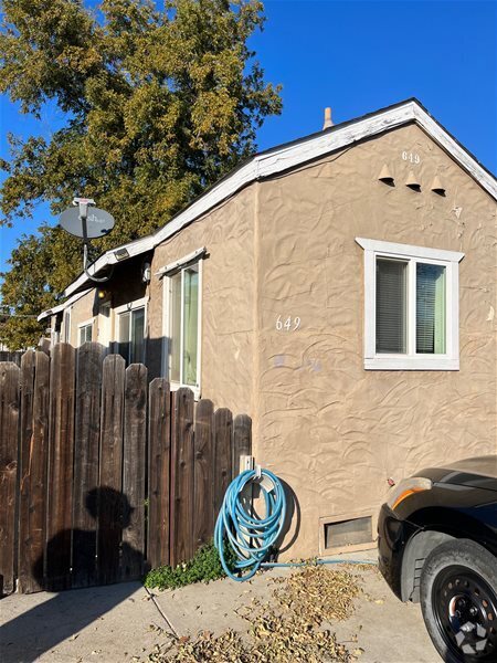 Building Photo - 649 Elm St Rental
