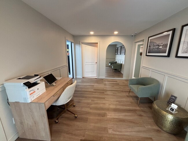 Office Lobby | Business Center