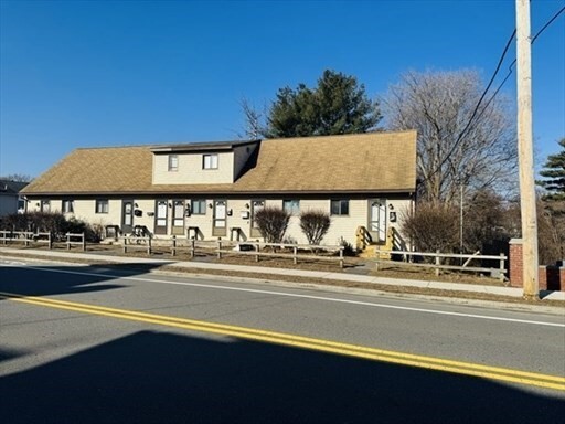 Photo - 520 High St Townhome