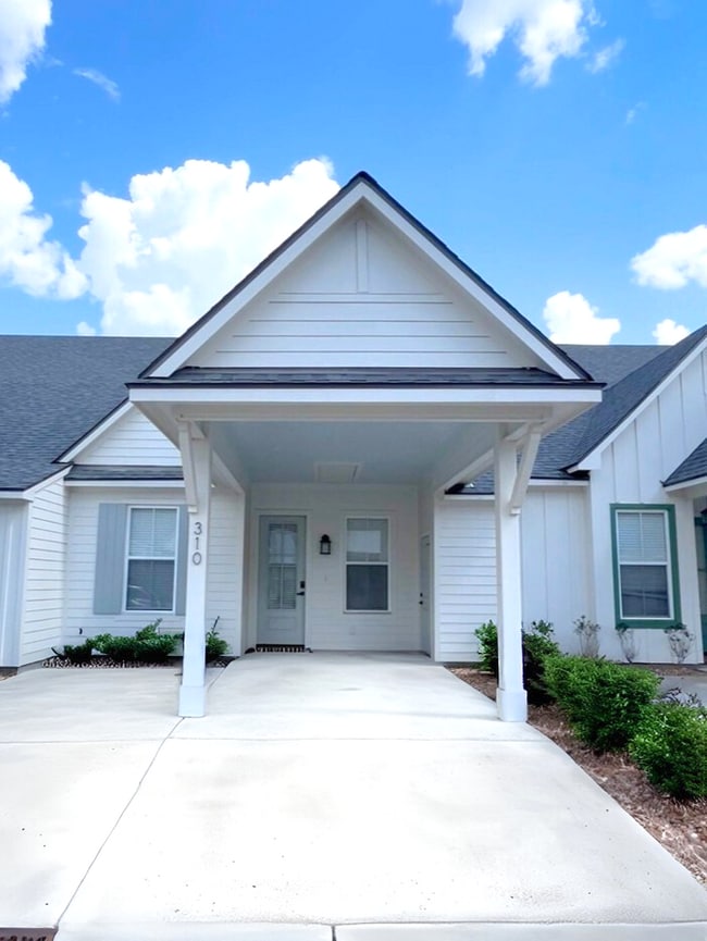 Photo - 310 Edsall Ln