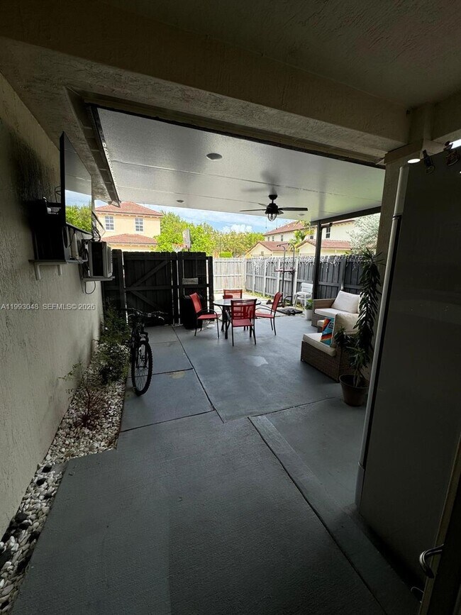 Photo - 11581 SW 244th St