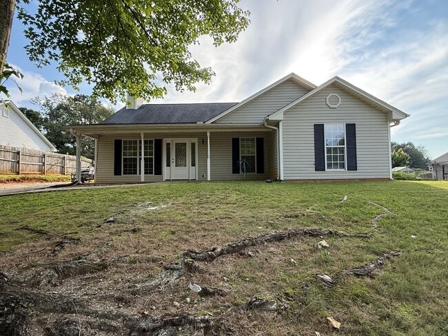 Building Photo - 5115 Twin Oaks Ln