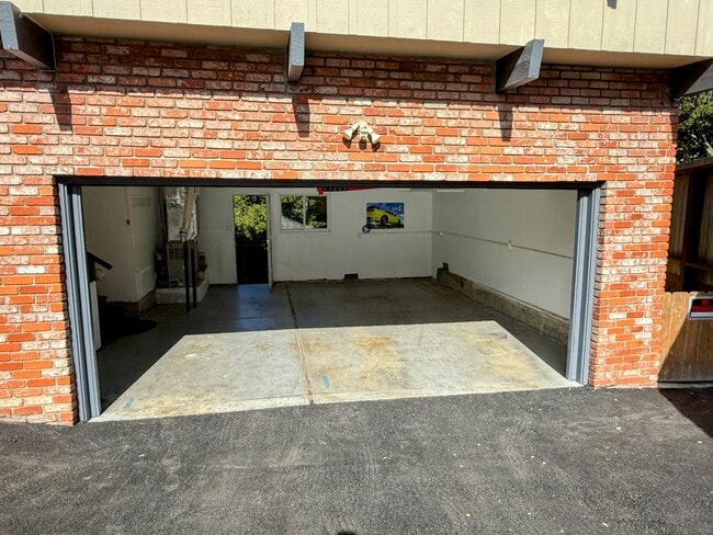 Photo - 376 Caprino Way Unit Home B