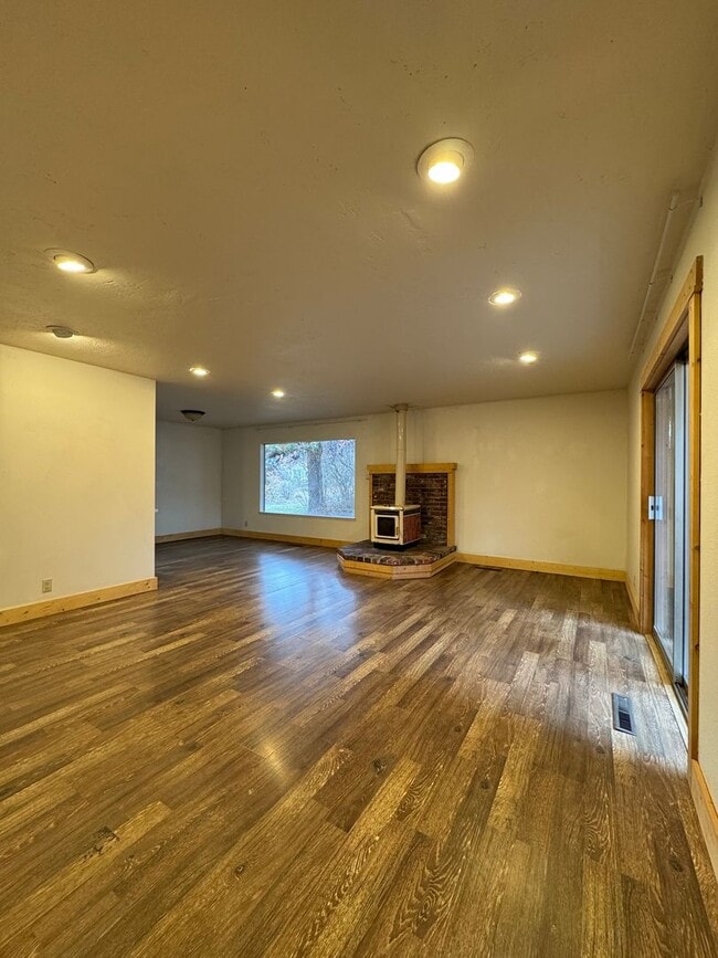 Photo - Secluded 3-Bedroom, 2-Bath Home for Rent