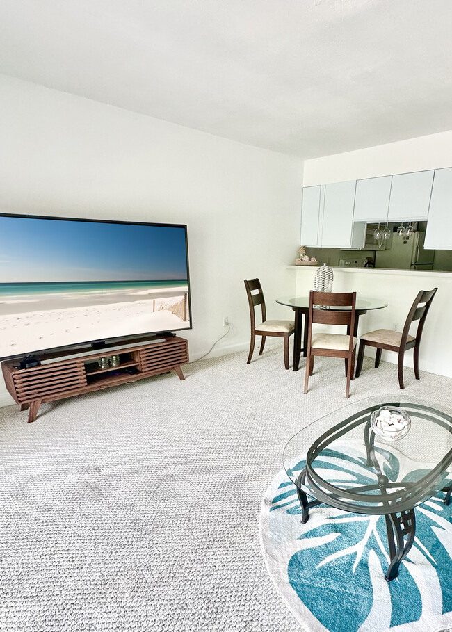 Bluewater Bay 1 bedroom condo - 109 Westlake Ct Condo Unit BWB109