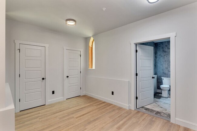 Photo - 36 Pawling Ave Unit 103