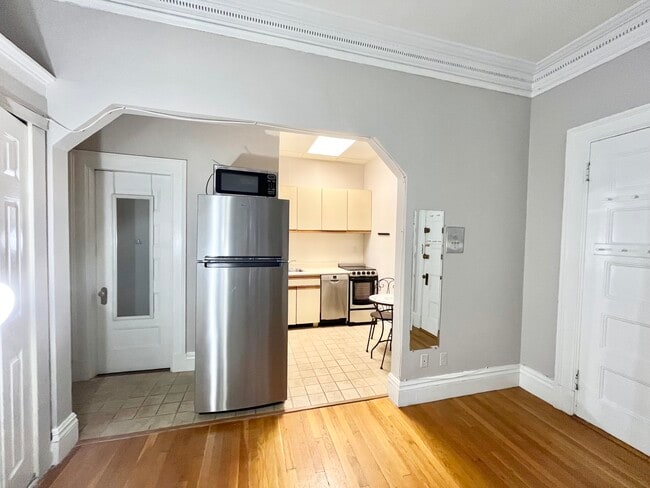 Photo - 849 Beacon St Unit 1