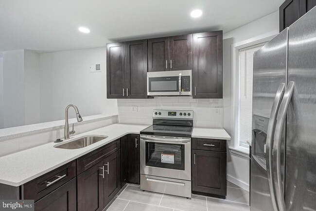 Photo - 1831 Point Breeze Ave