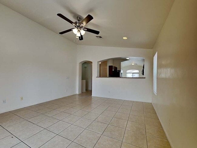 Photo - 5903 S 32nd Ln