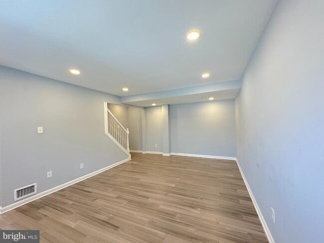 Photo - 9819 Hagel Cir
