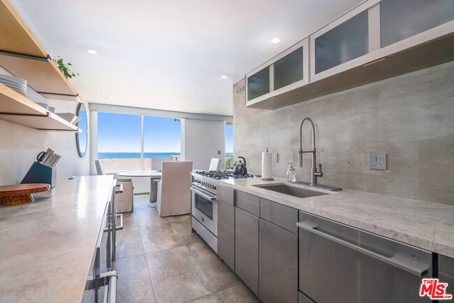 Photo - 723 Palisades Beach Rd Unit 106