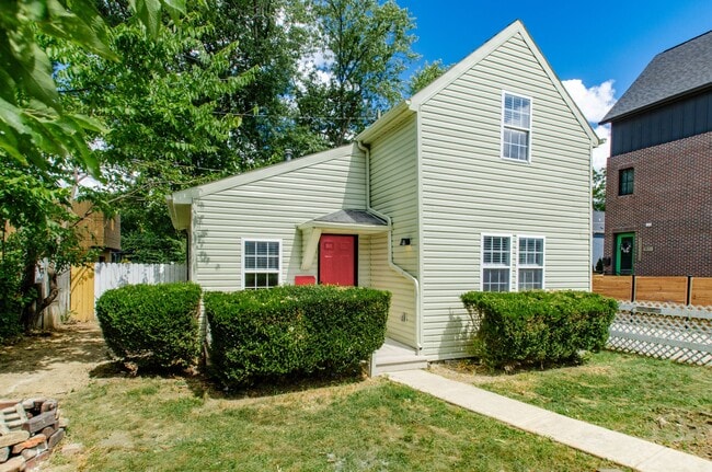 Building Photo - 1426 E Rich St Rental