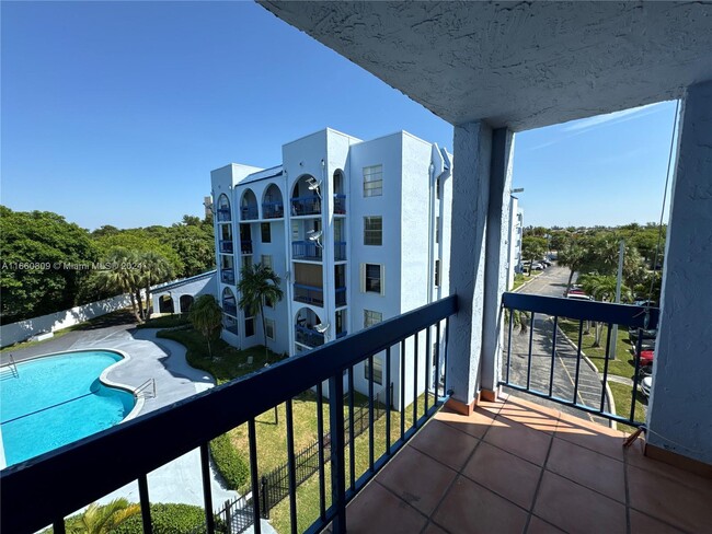 Photo - 9440 Fontainebleau Blvd Condo Unit 416