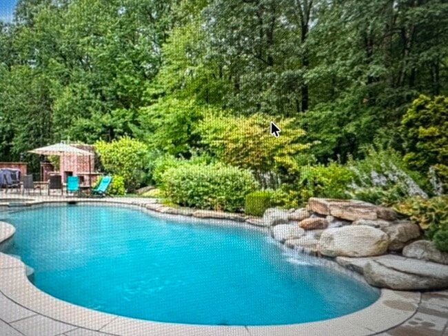 Photo - 40 Grandview Rd