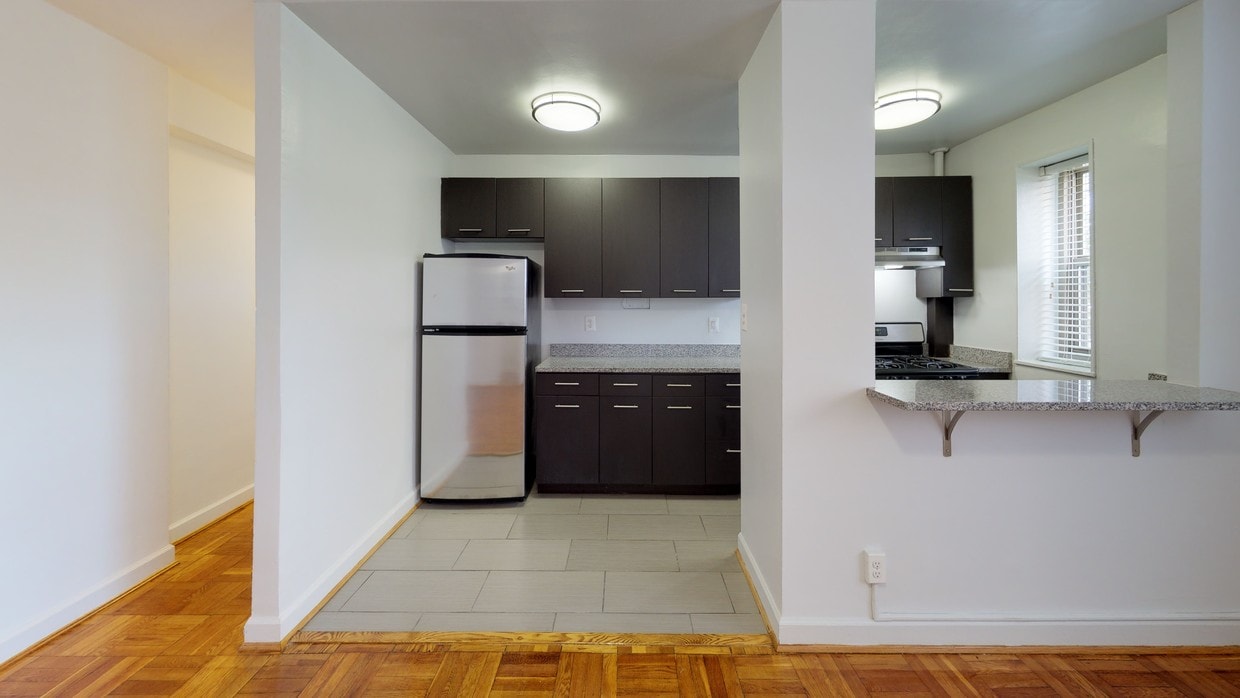 Photo - Macomb Gardens Apartments