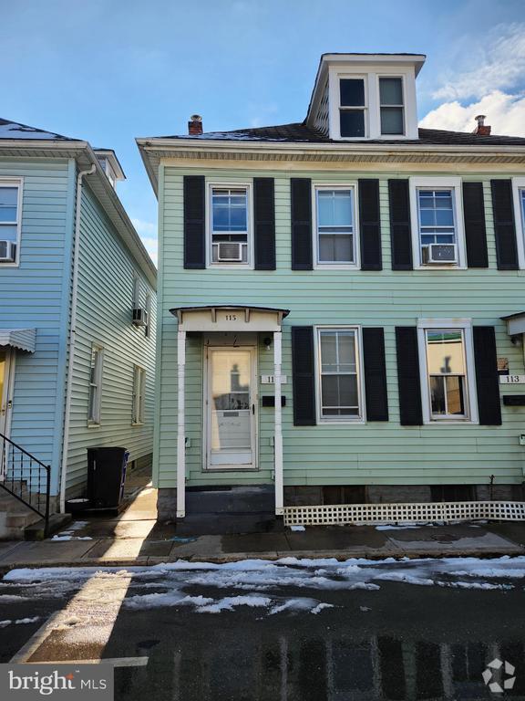 Building Photo - 115 McComas St Rental