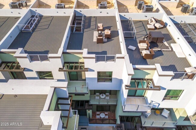 Photo - 7788 E Main St