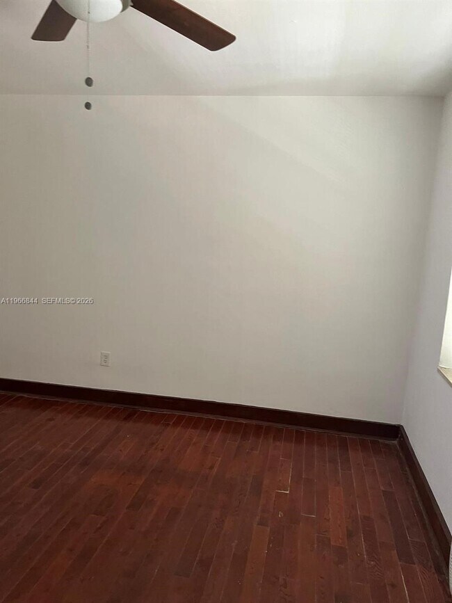 Photo - 1604 Bay Rd Unidad 4