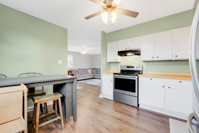 Photo - 14 Holden Rd