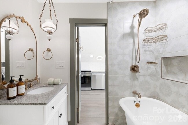 Photo - 8478 Rocky River Rd