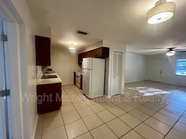 Photo - 705 Bayou Ave