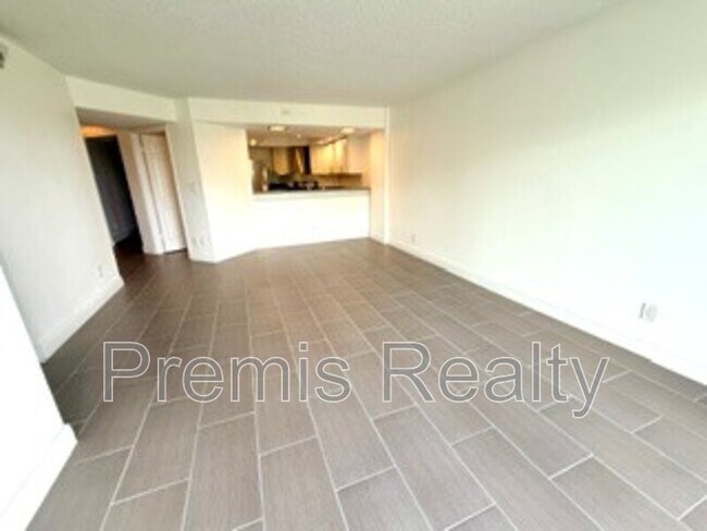 14820 Rue De Bayonne Unidad 404