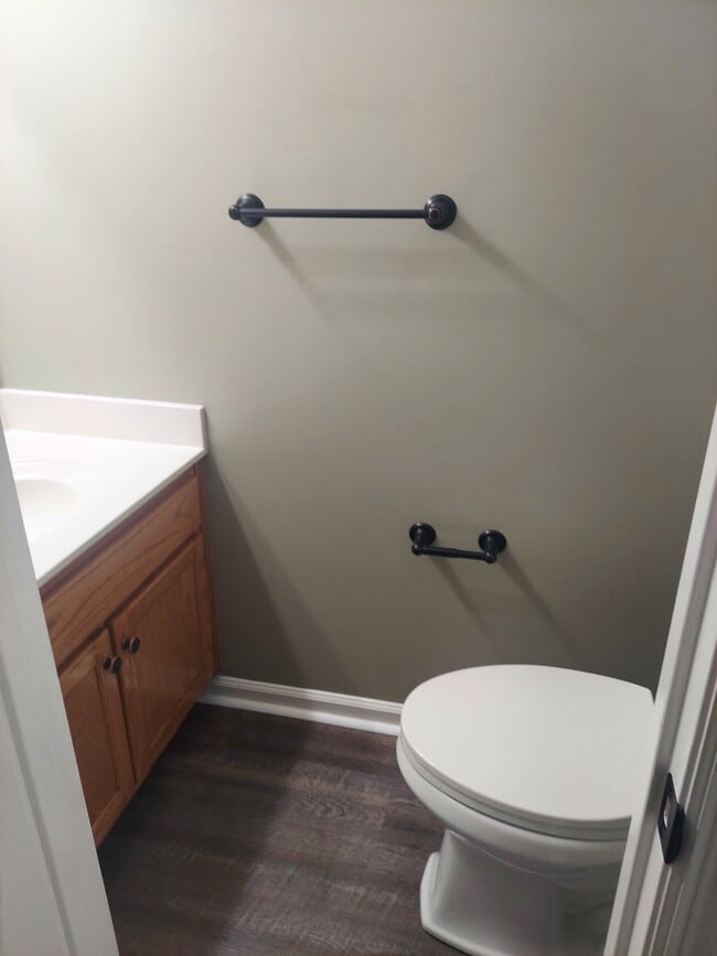 Medio baño - 108 Bell St