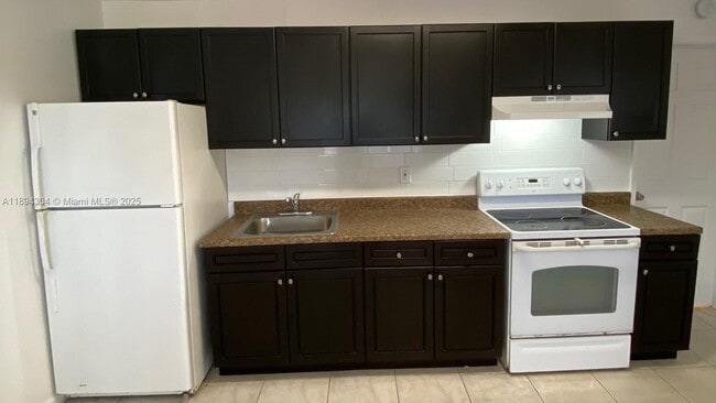 Photo - 717 NW 5th Ave Unidad 1