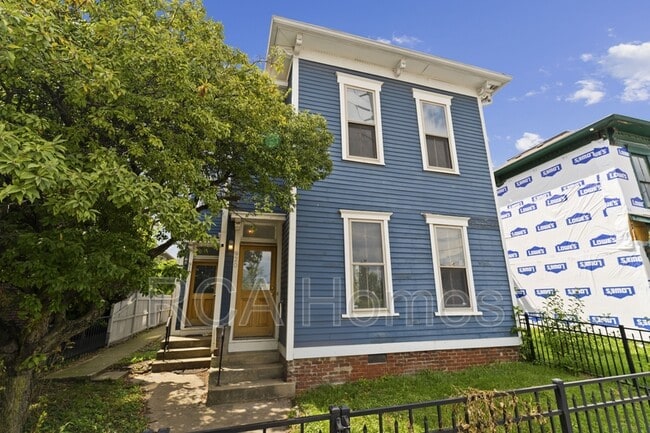 Building Photo - 920 N College Ave Rental