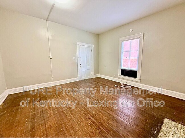 Photo - 168 Woodland Ave Unit 2