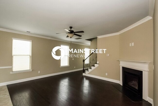 Photo - 3 Bedroom Pet-Friendly Home in Decatur, GA with Main Street Renewal