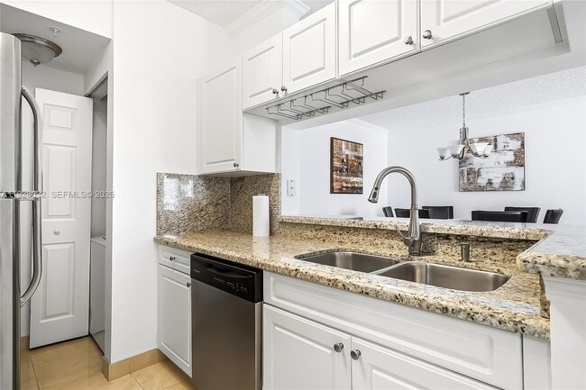 Photo - 17150 N Bay Rd Unit 2618