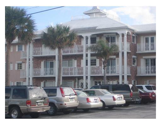 Photo - 1199 Hillsboro Mile Condo Unit 323