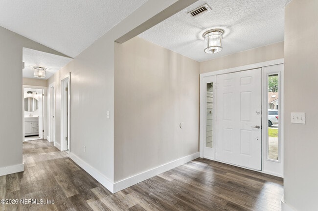 Photo - 13335 Currituck Dr N