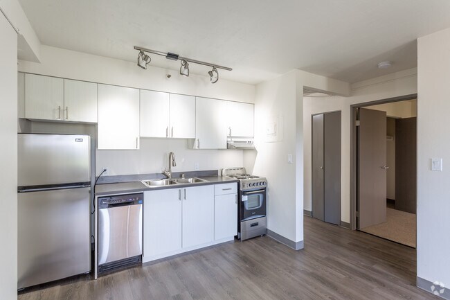 1BR, 1BA