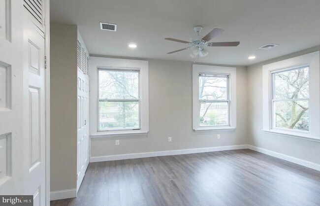Photo - 115 Montgomery Ave