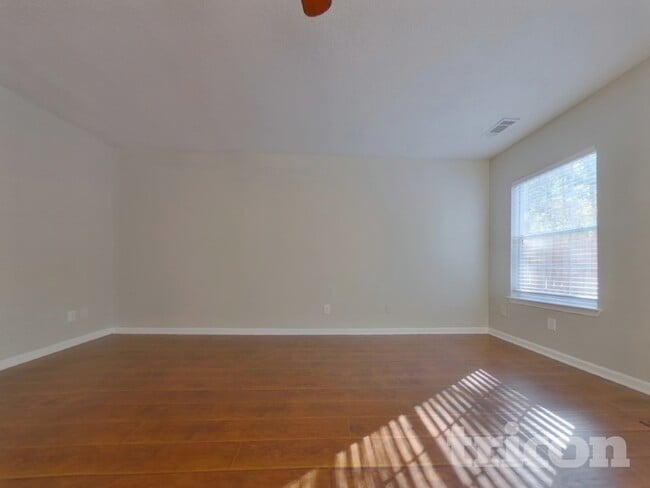 Photo - 138 Birchfield Way