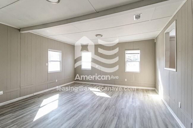 500 Vienna Cir