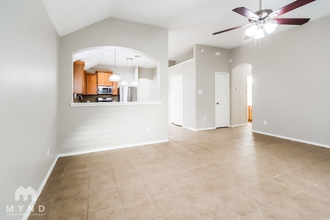 Photo - 4709 Meadow Way Dr