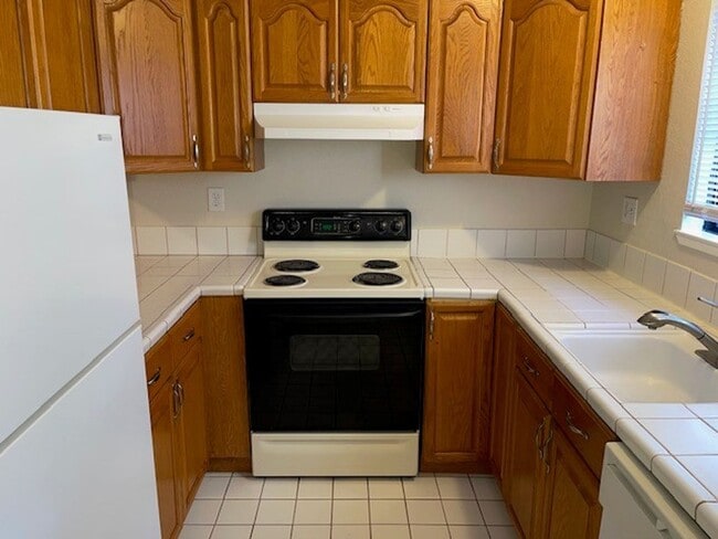 Photo - 2150 Northwood Cir