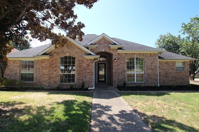 Building Photo - Beautiful 3 Bedroom in Tyler! Coming Soon! Rental